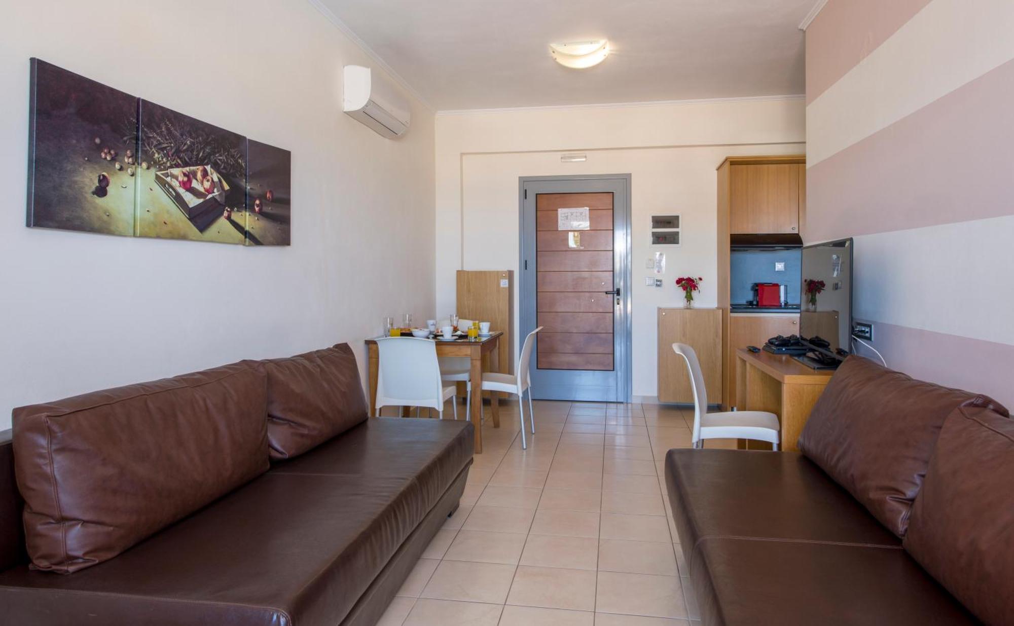 Isida Hotel Agia Marina 部屋 写真